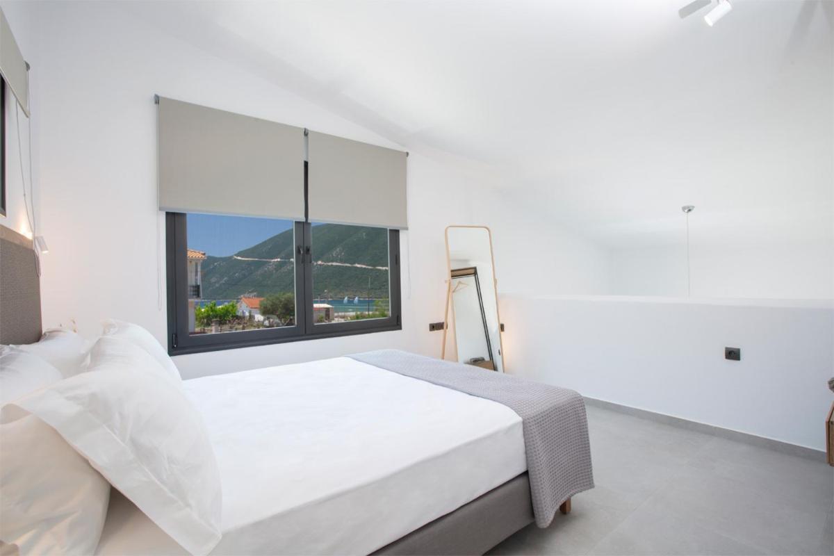 Seascape Villas Vassiliki - Beachfront Villas Eksteriør bilde